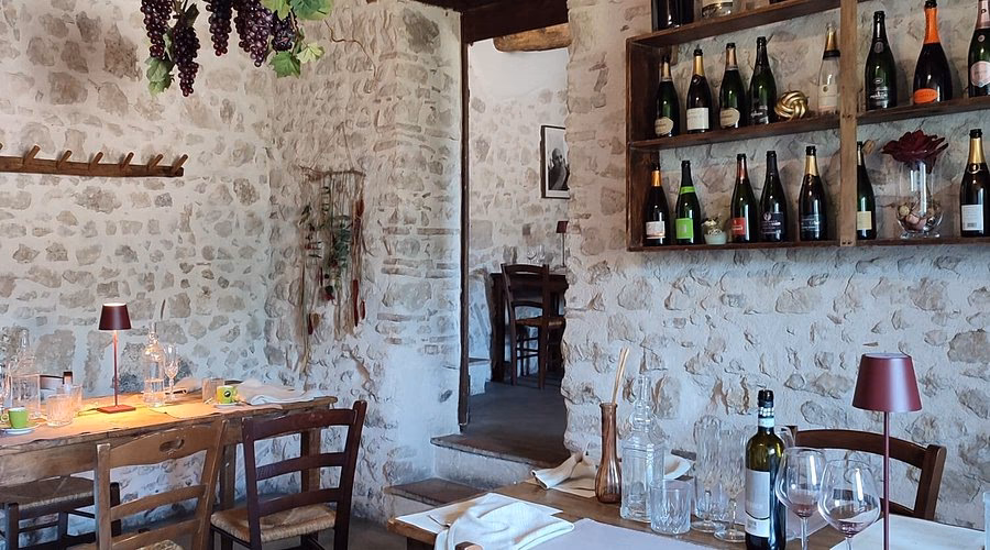 Dove si trova il paese Arrone?