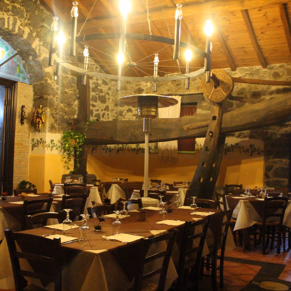 Qual è la circonferenza del Castagno dei Cento Cavalli?