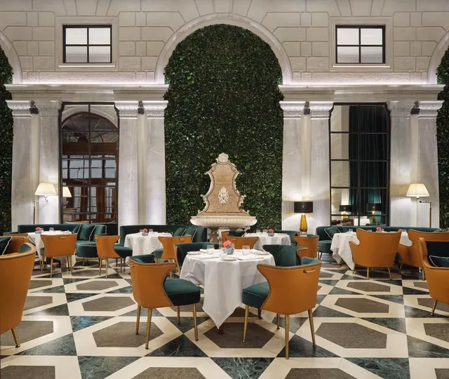 Chi è il proprietario del ristorante Cipriani?