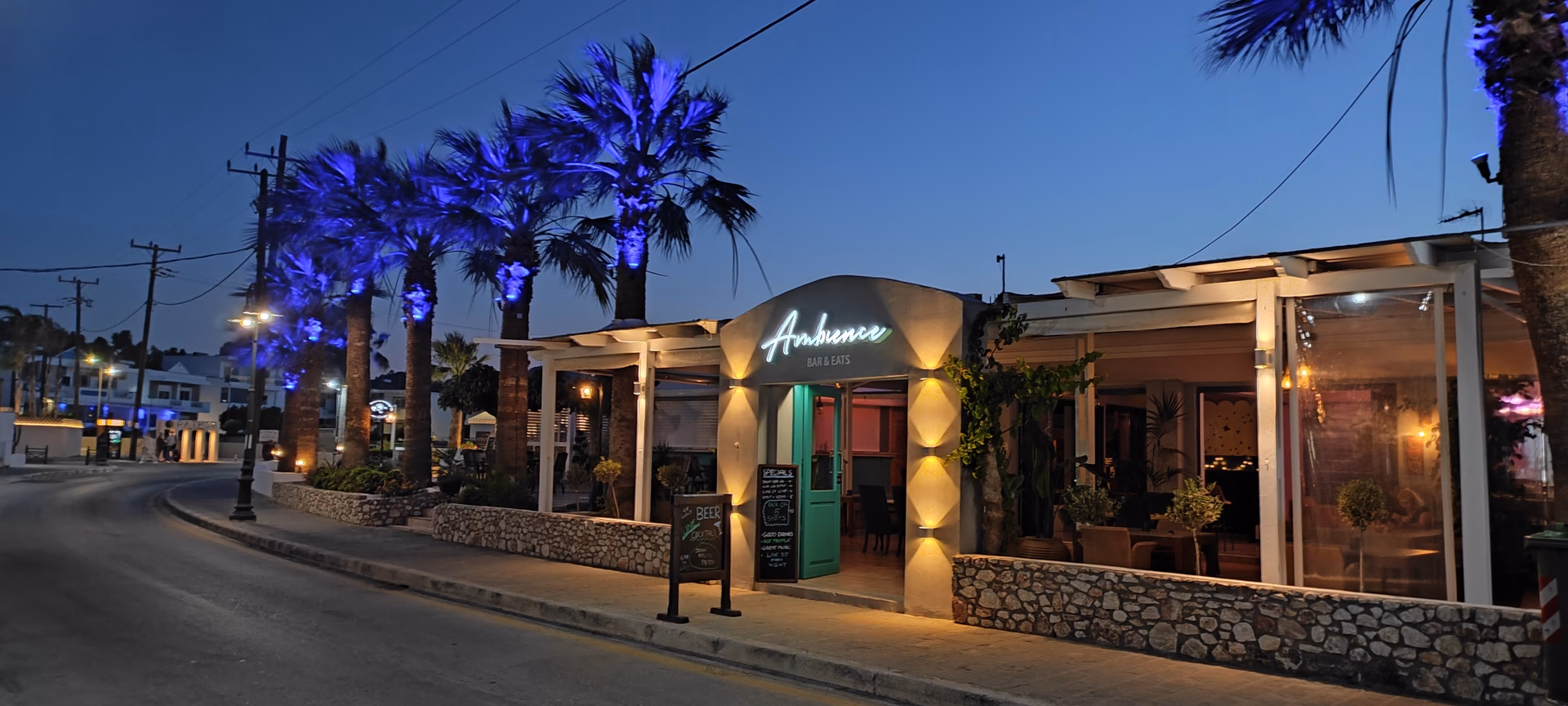 Come si chiama la strada principale di Faliraki?