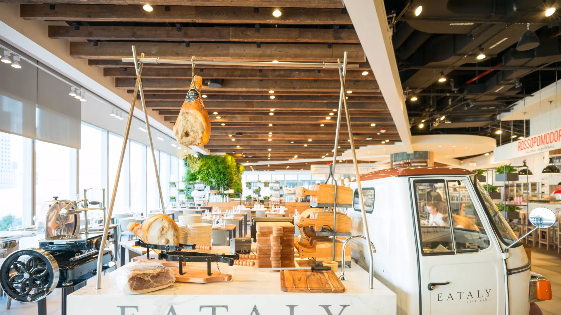 Perché Fico ha chiuso?