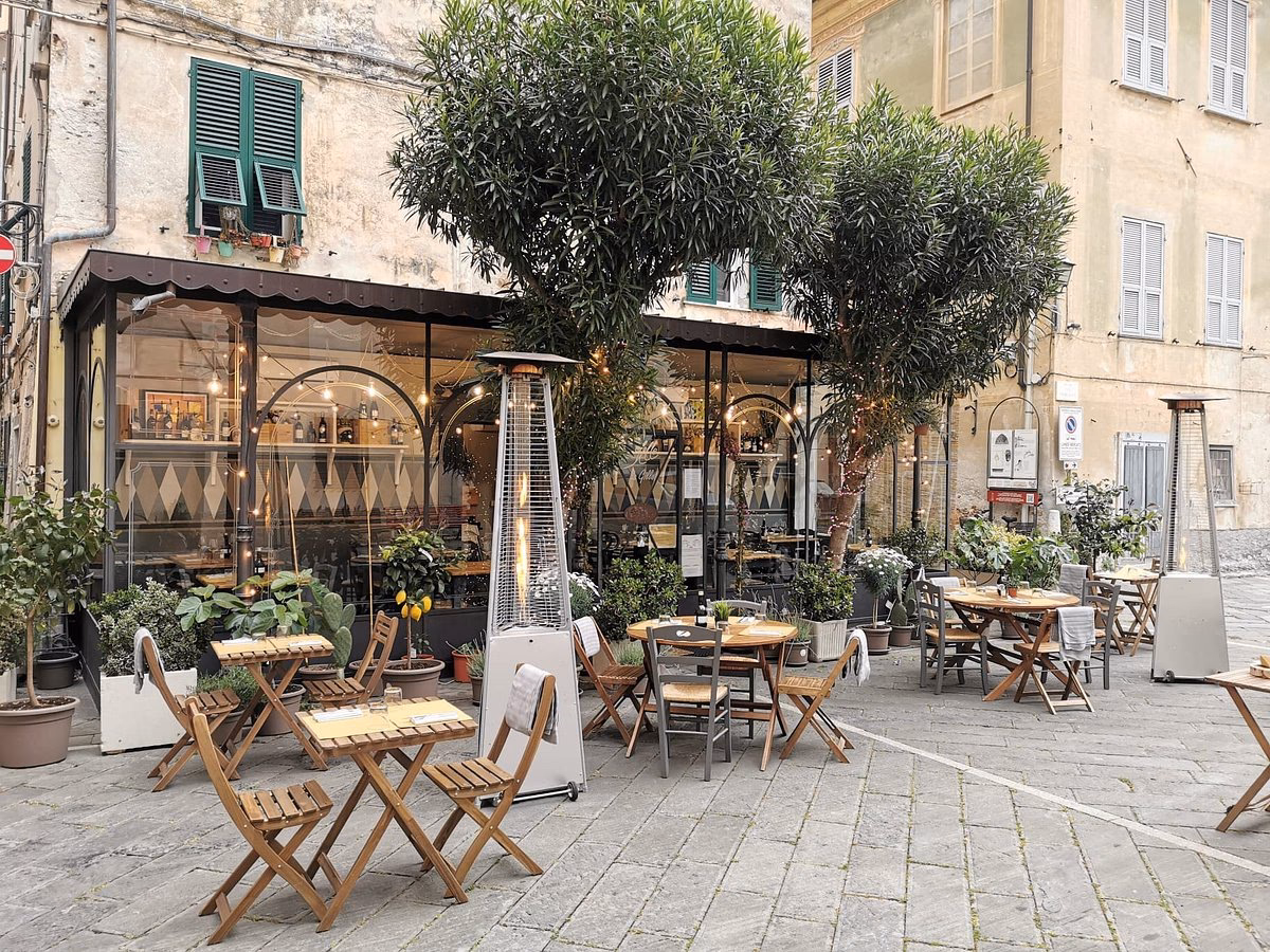 Cosa comprare a Finalborgo?