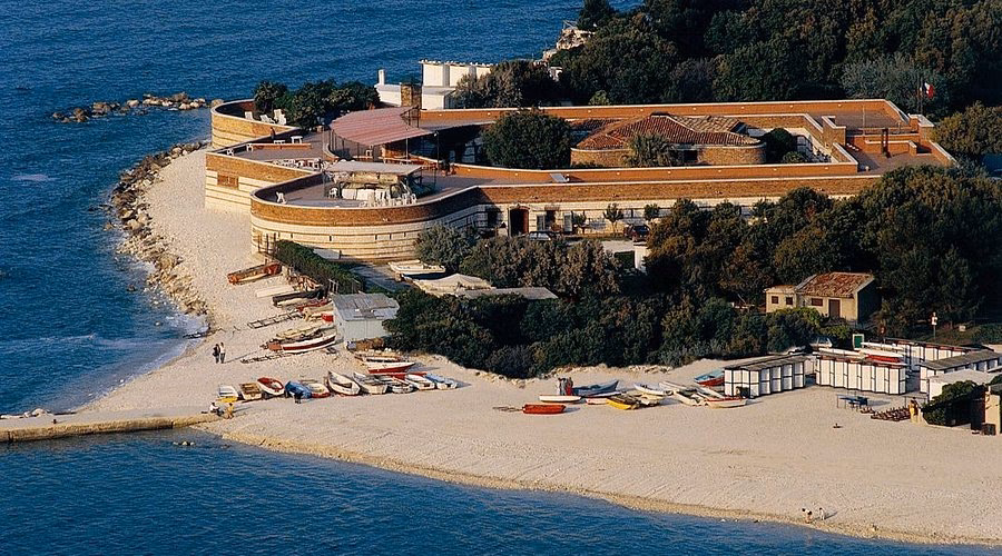 Chi è il proprietario del Fortino Napoleonico?