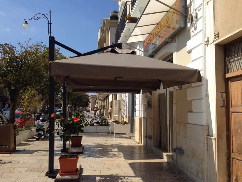 Come si chiama l'esterno di un ristorante?