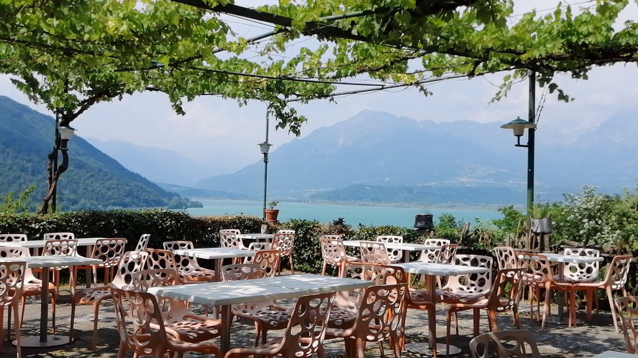 Dove prendere il sole sul lago di Santa Croce?