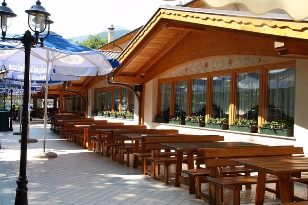 Quanto dura il giro del lago di Ledro a piedi?