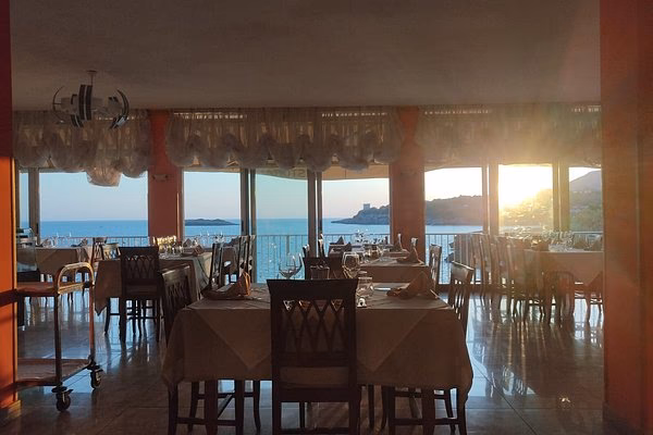 Per cosa è famosa Marina di Camerota?