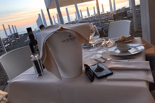 Cosa vedere nei dintorni di Marina di Castagneto Carducci?