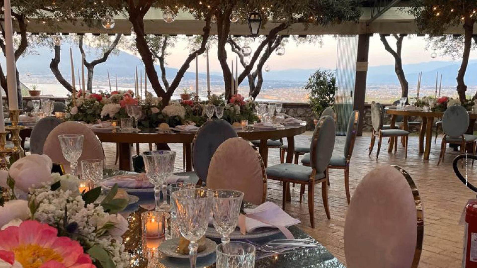 Quanto costa un matrimonio al castello delle cerimonie di Napoli?