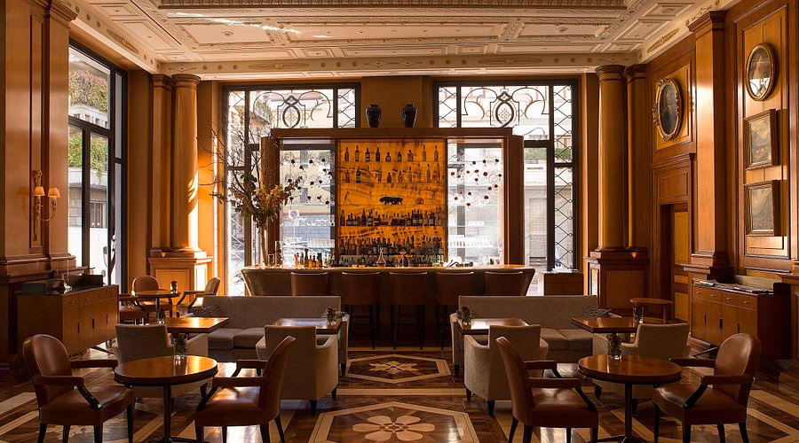 Chi è il proprietario di Palazzo Parigi?