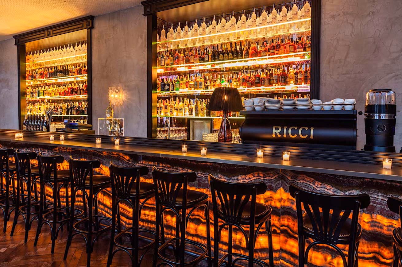 Chi è il proprietario di Ricci Osteria?