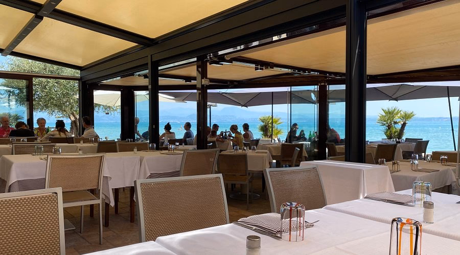 Quanto costa una cena da Pascucci al porticciolo?