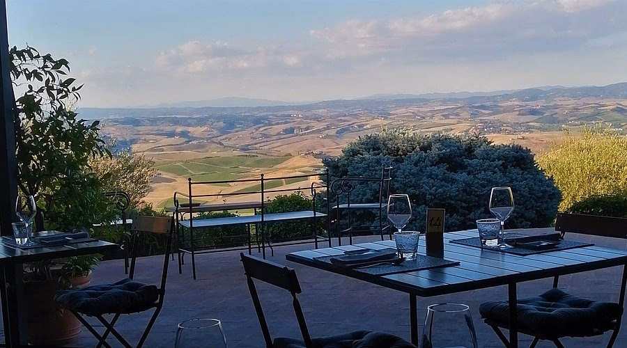 Quanto può costare una bottiglia di vino al ristorante?