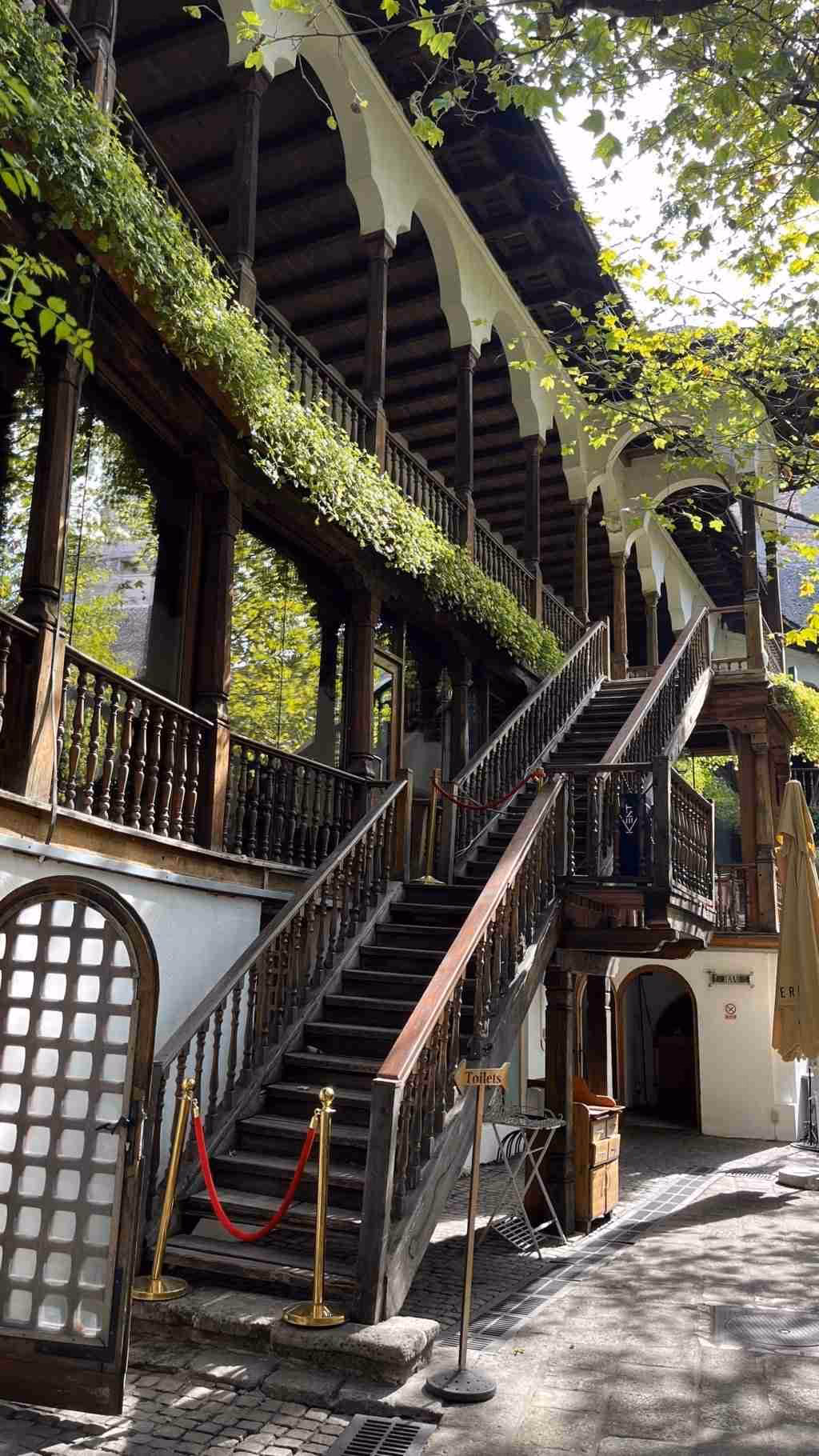 Dove mangiare a Bucarest la sera?