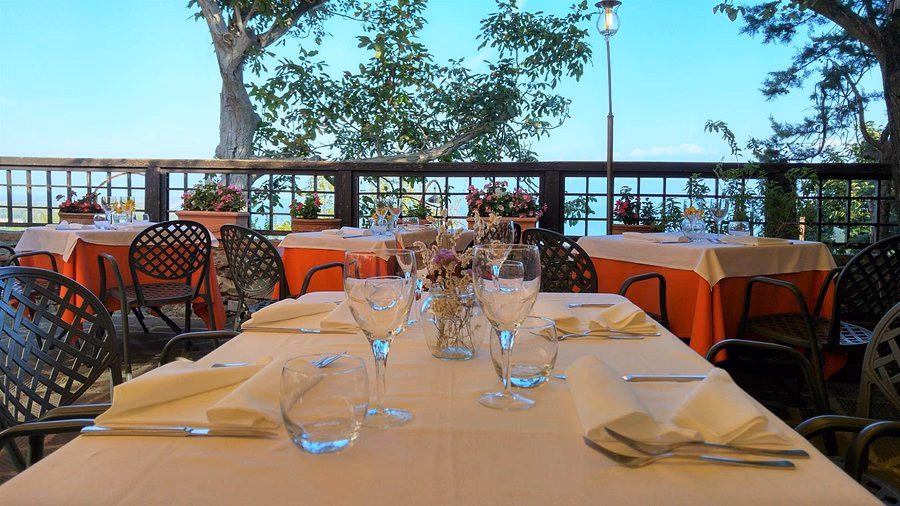 Chi è il proprietario della cantina Mesa?