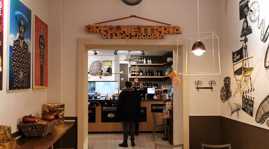 Come posso contattare Lino Banfi?