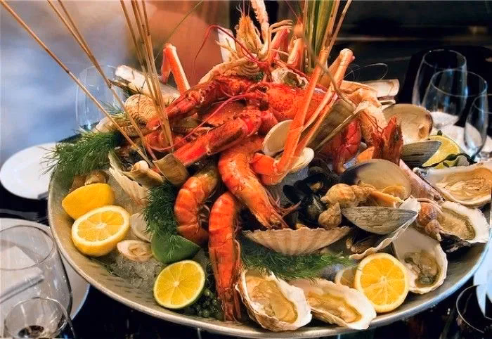 Quando non mangiare il pesce al ristorante?
