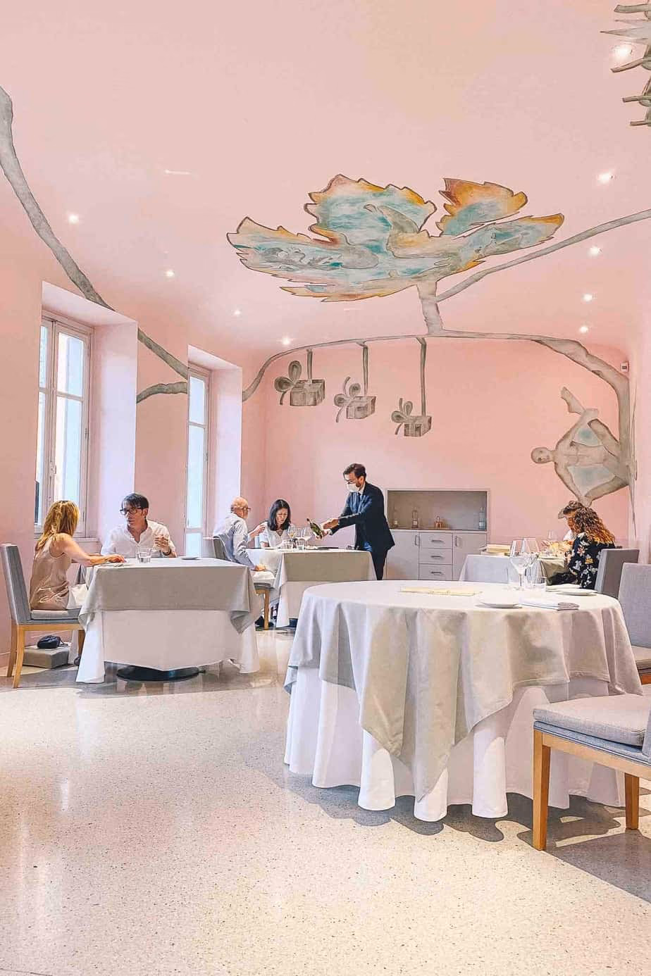 Chi è il proprietario di Piazza Duomo Alba?