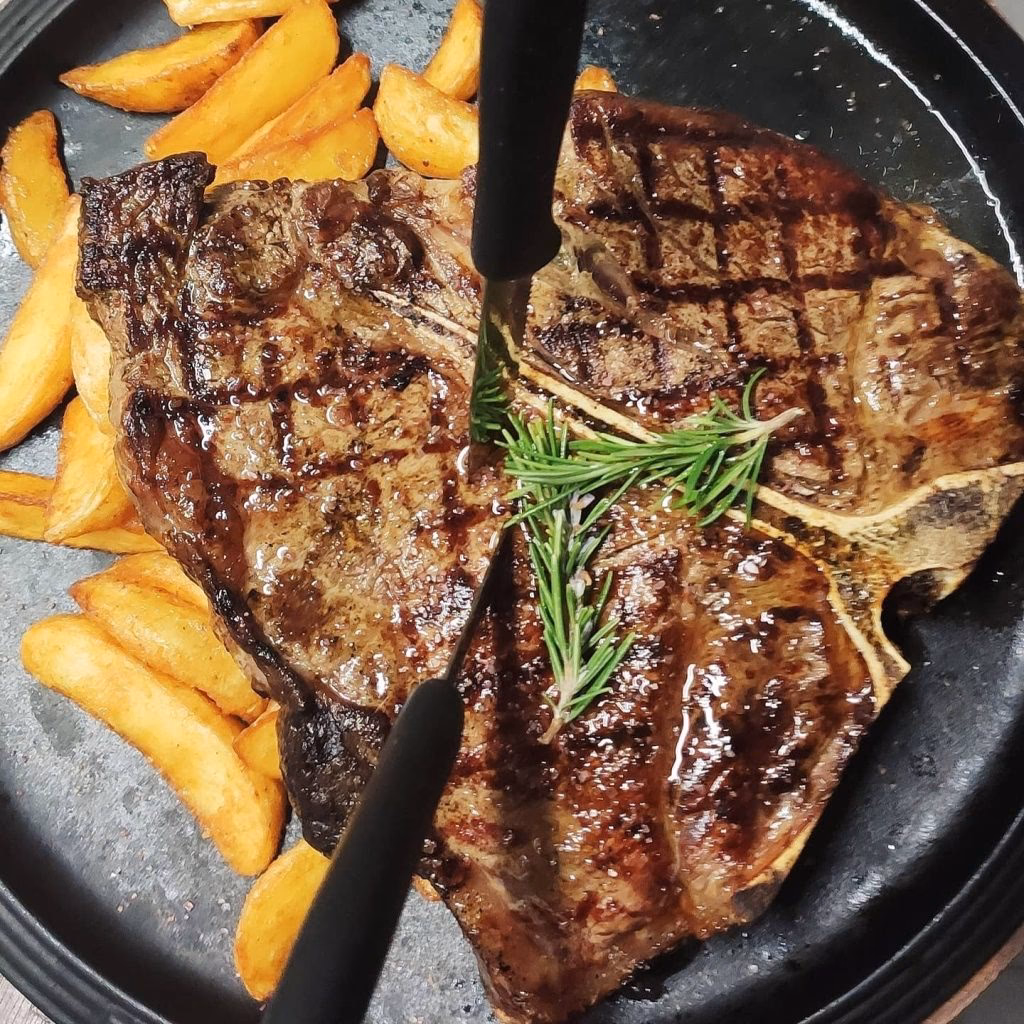 Dove mangiare costine di maiale a Torino?