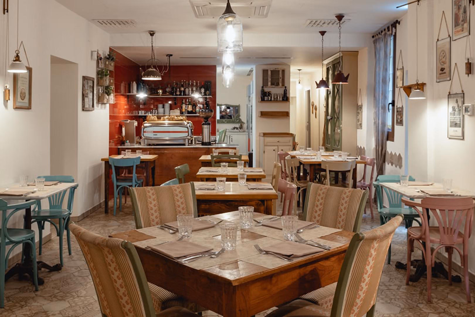 Dove sono famosi i tortellini?