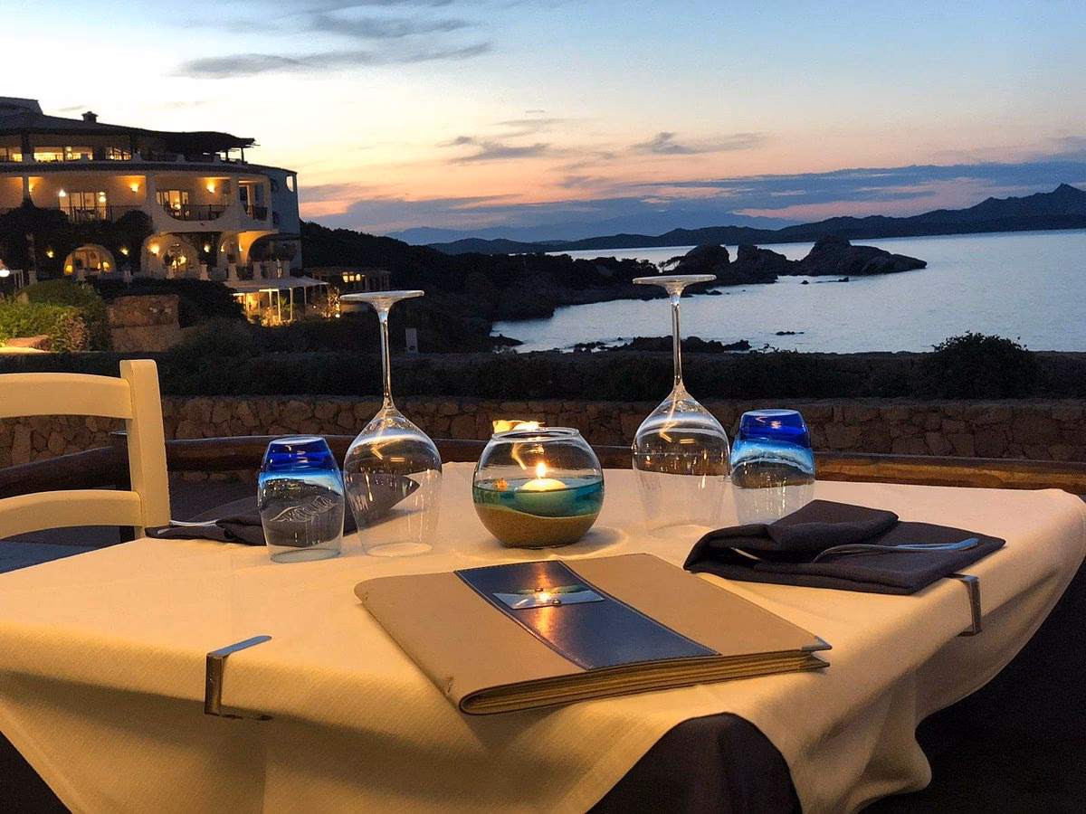 Come è il mare a Baia Sardinia?