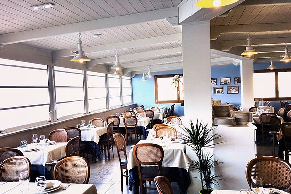 Dove si può mangiare vicino all'aeroporto di Bari?