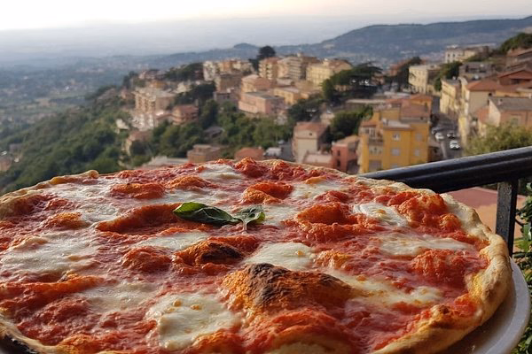 Come si chiamano gli abitanti di Rocca di Papa?