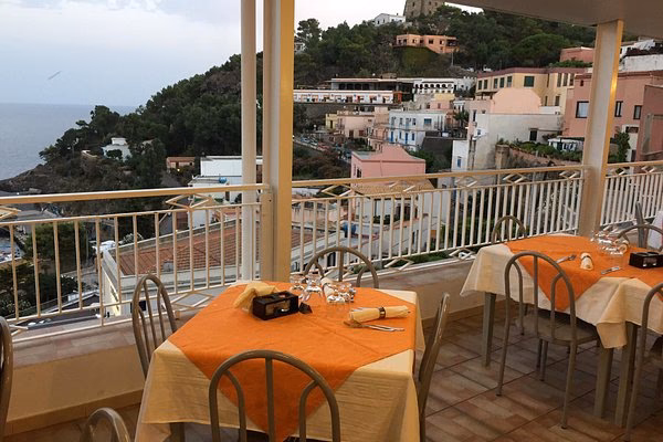 Per cosa è famosa Ustica?