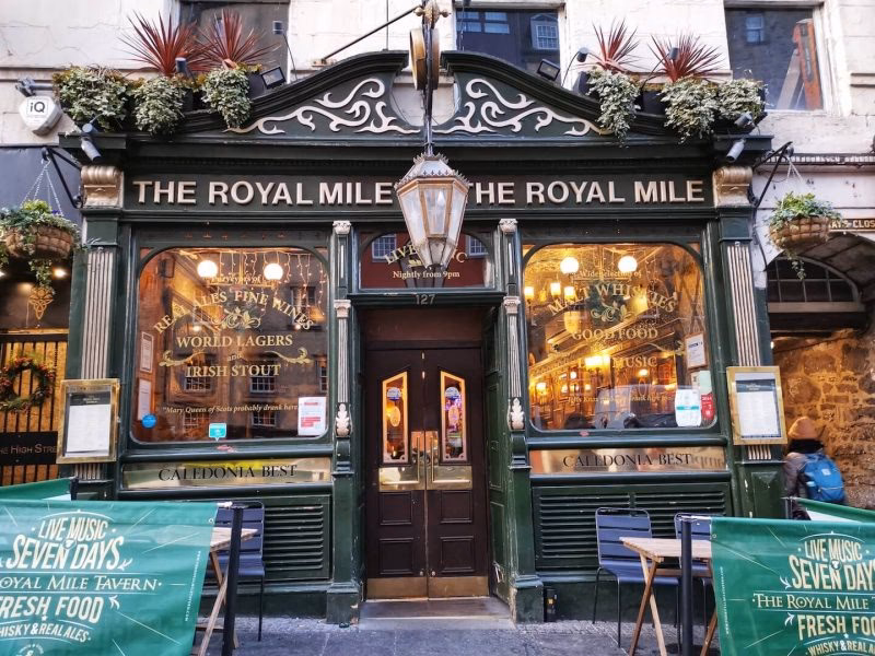 Dove mangiare ad Edimburgo la sera?