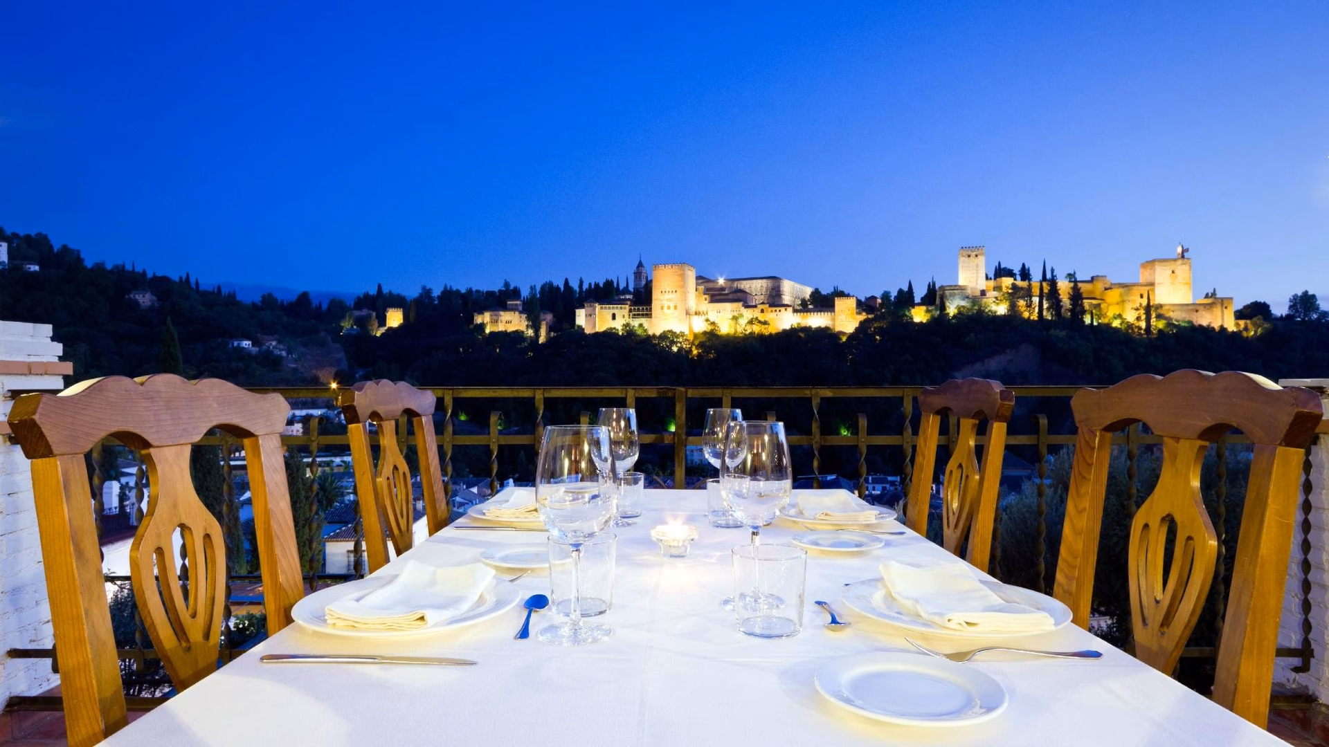 Dove uscire la sera a Granada?