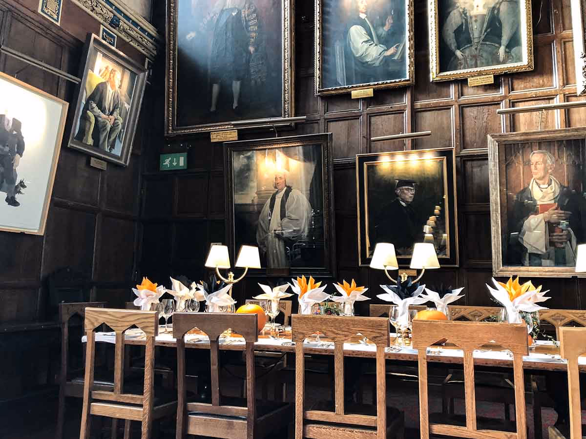 Dove si trova un parco a tema Harry Potter in Italia?