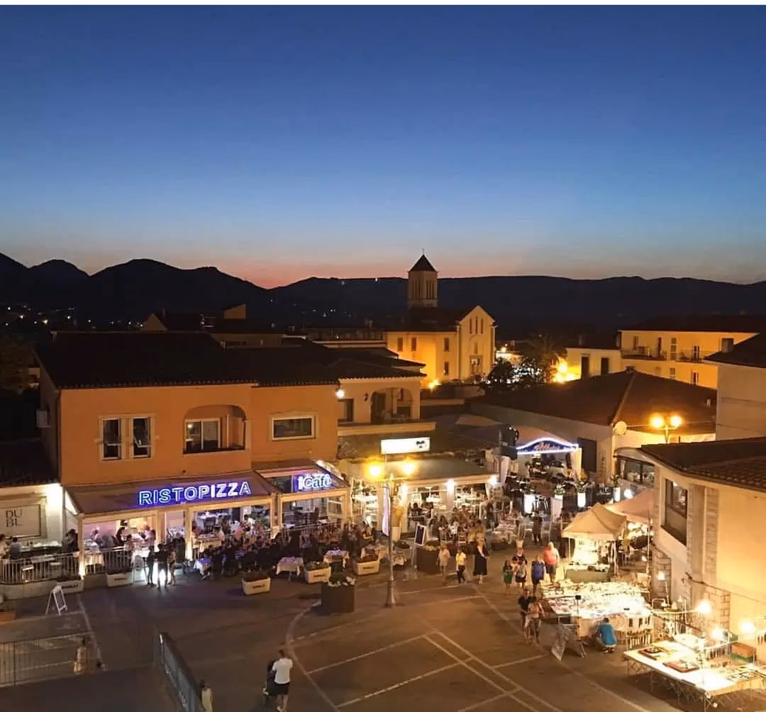 Cosa fare in centro a San Teodoro?