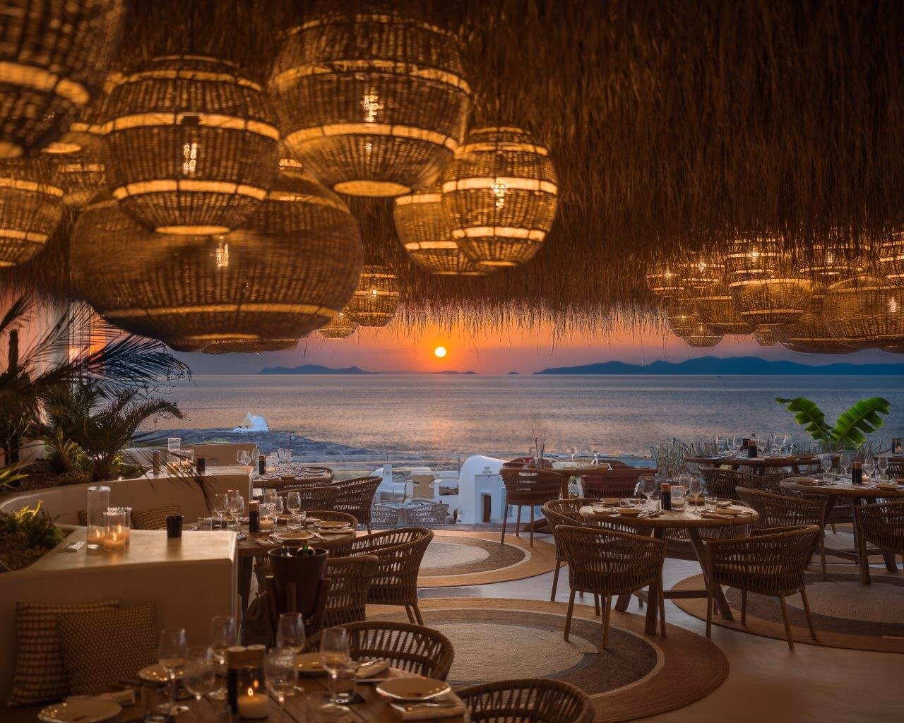 Dove mangiare bene a Santorini spendendo poco?