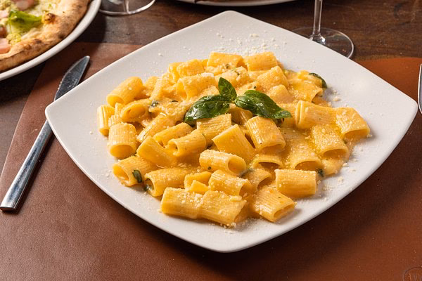 Quali sono le migliori pizze senza glutine a Napoli?