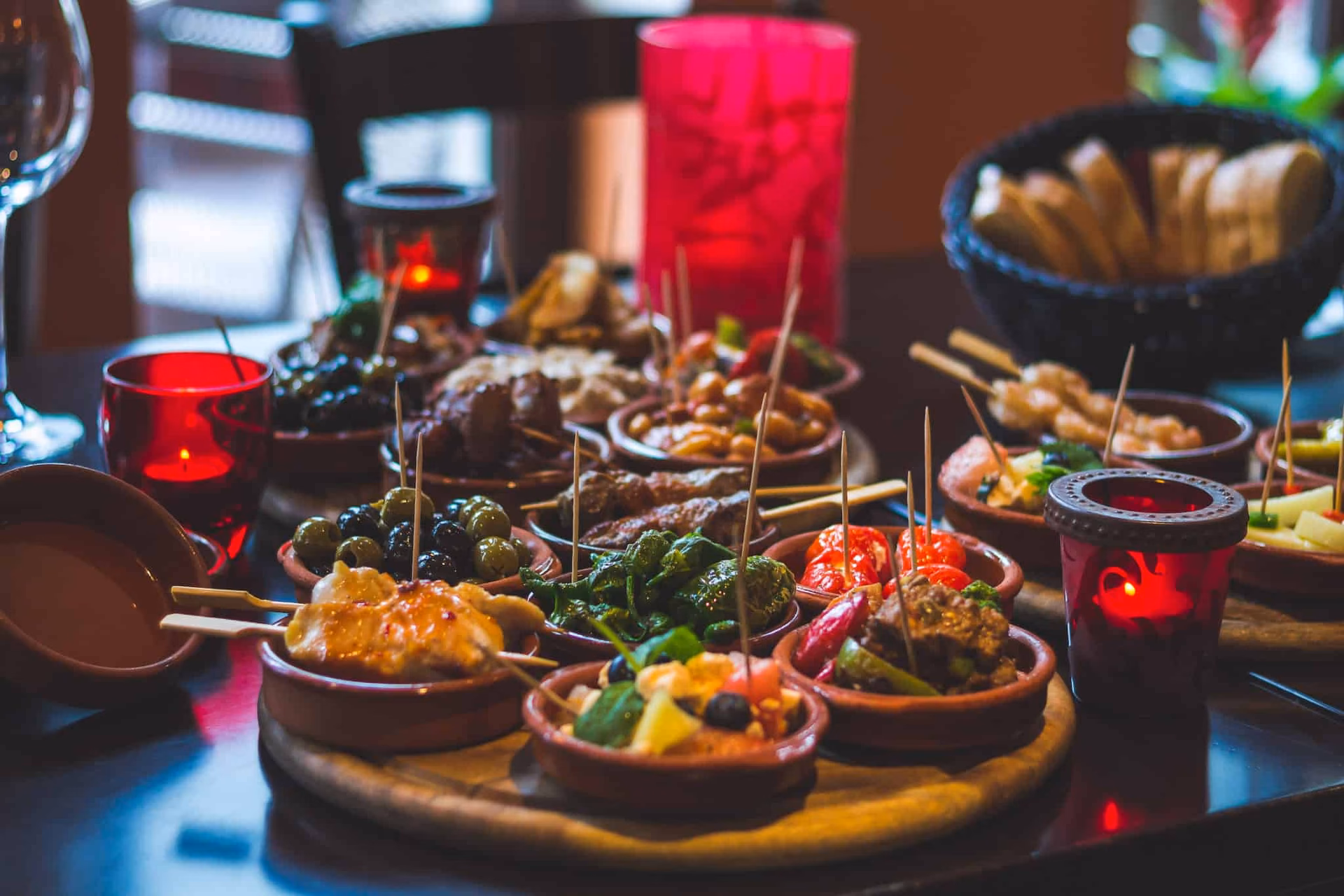 Che cos'è un tapas bar?