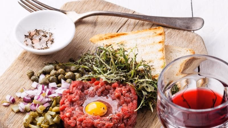 Perché la tartare si può mangiare cruda?