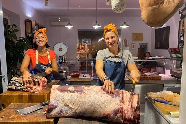 Dove posso mangiare carne alla brace a Viareggio?