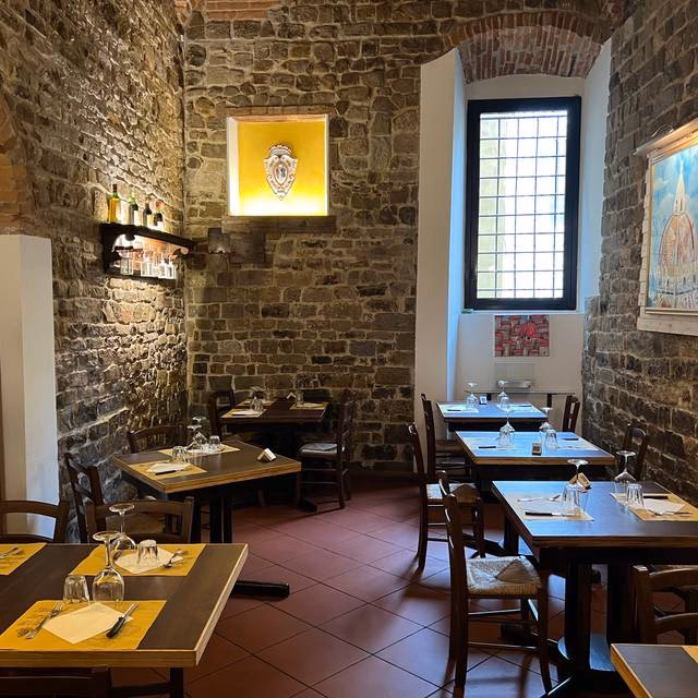 Quali sono i migliori ristoranti vicino al Nelson Mandela Forum?