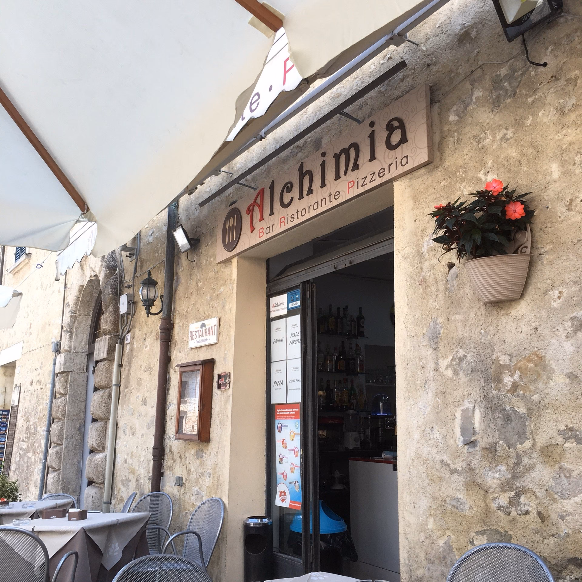 Come si chiamano gli abitanti di San Leo?